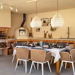 Acacias - Boutique In Wine Country Villa