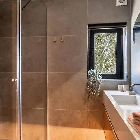 Acacias - Boutique In Wine Country