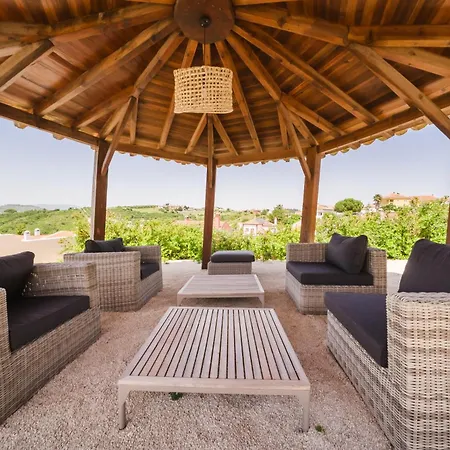 Acacias - Boutique In Wine Country
