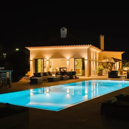 וילה Acacias - Boutique In Wine Country אלנקר